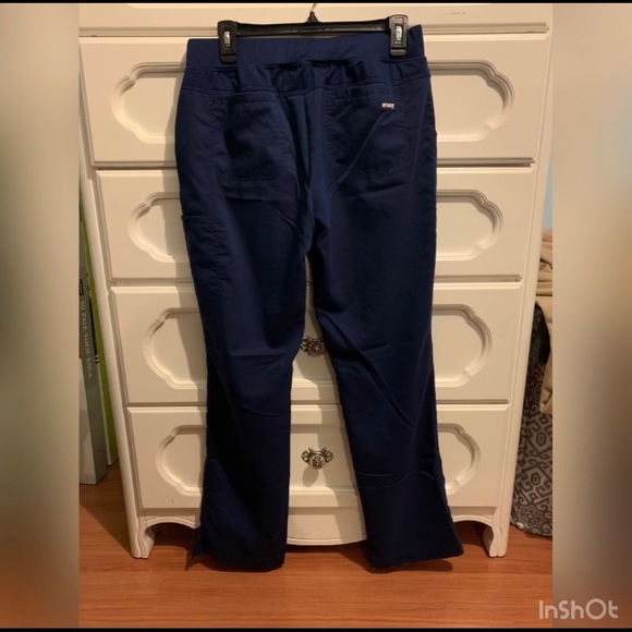 EUC Navy Scrubs - Picture 2 of 3